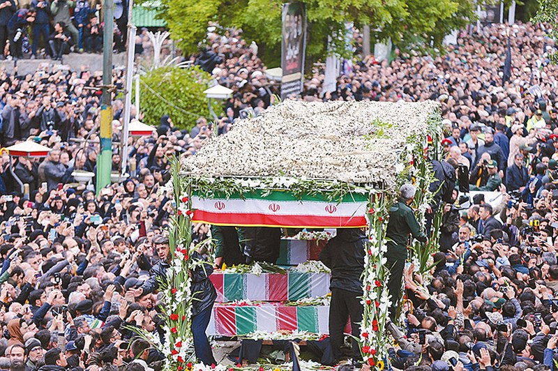 伊朗为总统莱希及其随行人员举行遗体告别仪式