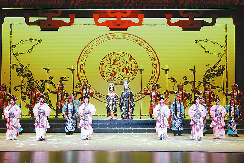 豫劇《漢宮明月》：豫韻鏗鏘訴興衰